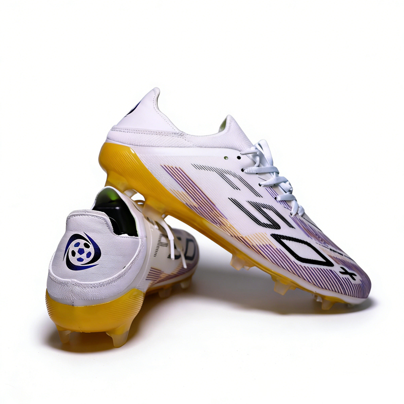 Męskie sznurowane buty piłkars – Sports Equipment For Boys recenzja i cena